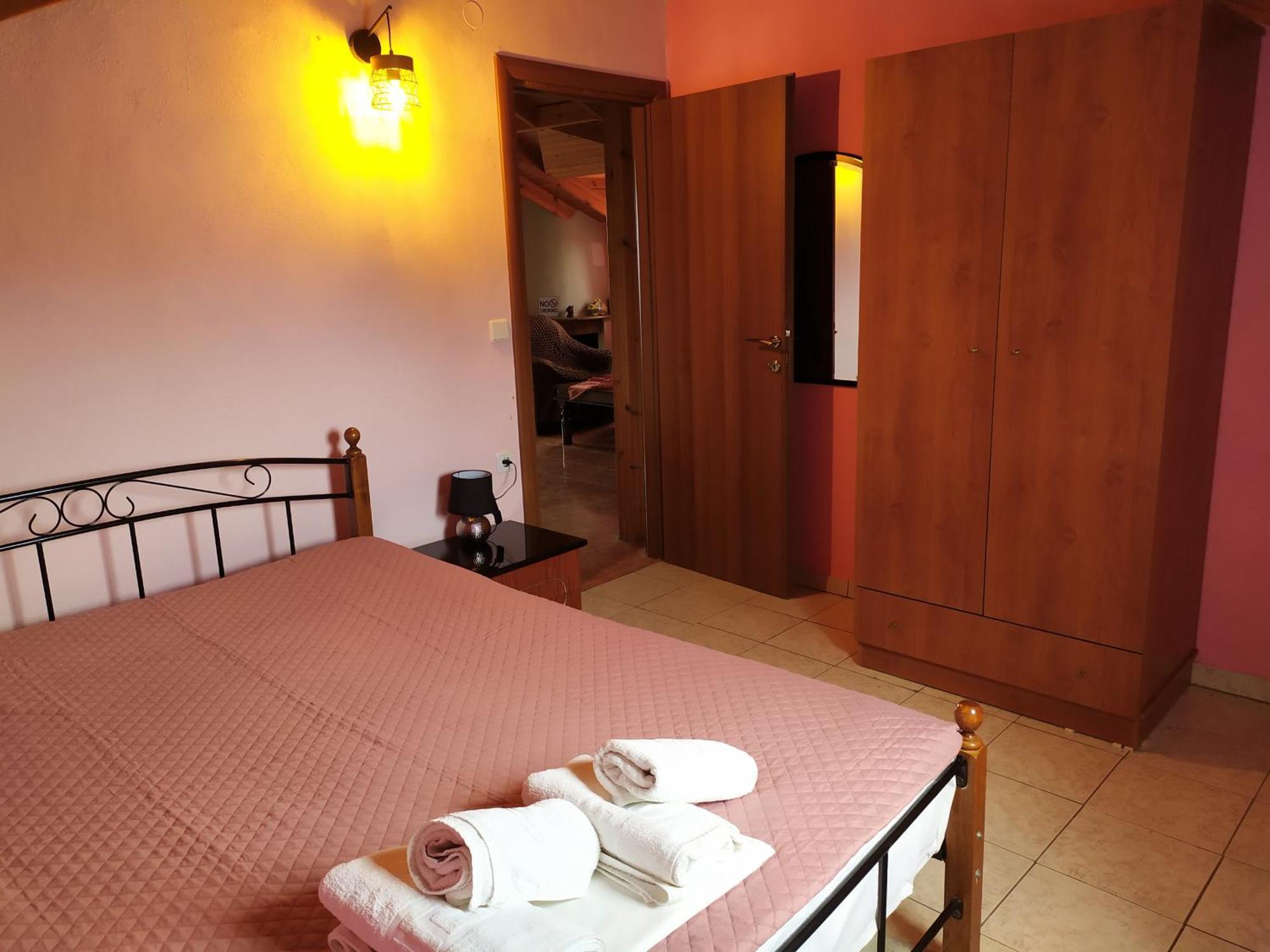 Noufara Apartments Néa Meságkala エクステリア 写真
