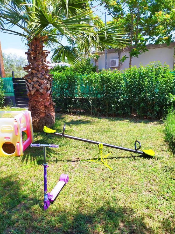 Noufara Apartments Néa Meságkala エクステリア 写真